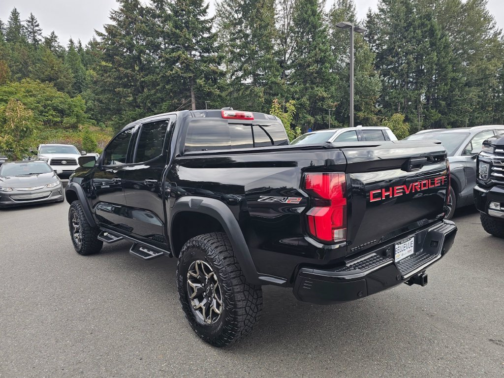 Used 2024 Chevrolet Colorado ZR2 w/ ZR2 Convenience Package III AWD/4WD image 5