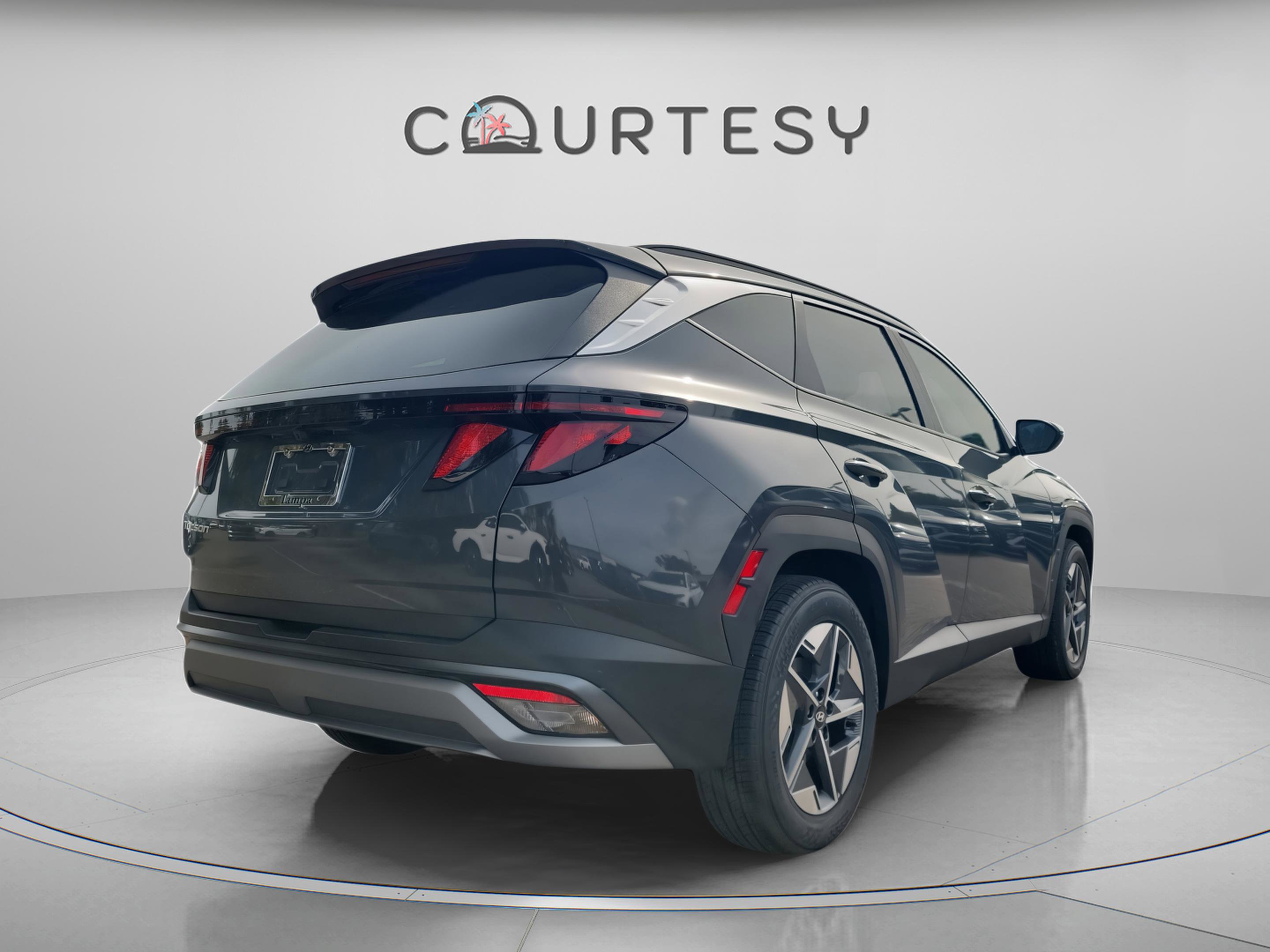 New 2026 Hyundai Tucson SEL image 3