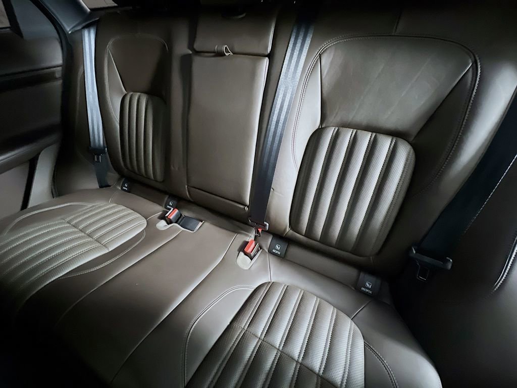 Used 2019 Jaguar F-PACE Portfolio image 26