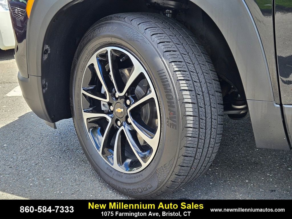 Used 2024 Chevrolet TrailBlazer LT image 31