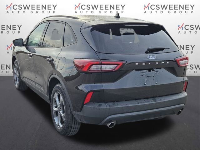 Used 2025 Ford Escape ST-Line image 3
