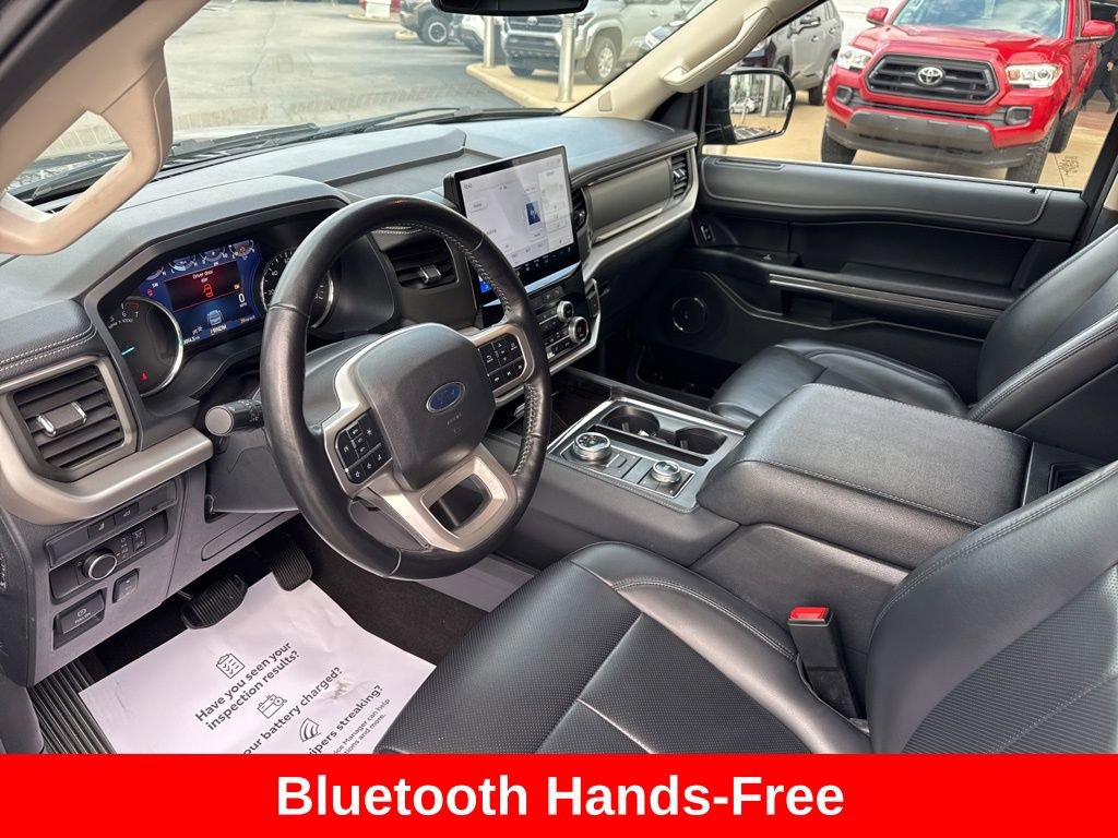 Used 2024 Ford Expedition XLT image 13