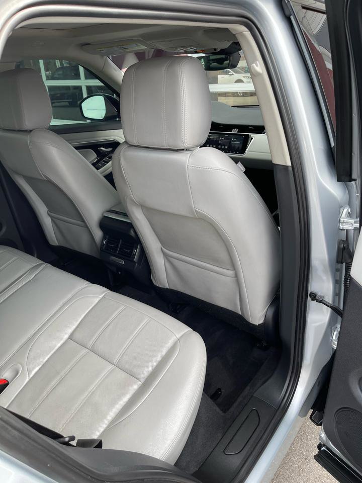 Used 2020 Land Rover Range Rover Evoque SE image 17