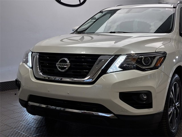 Used 2018 Nissan Pathfinder Platinum image 7
