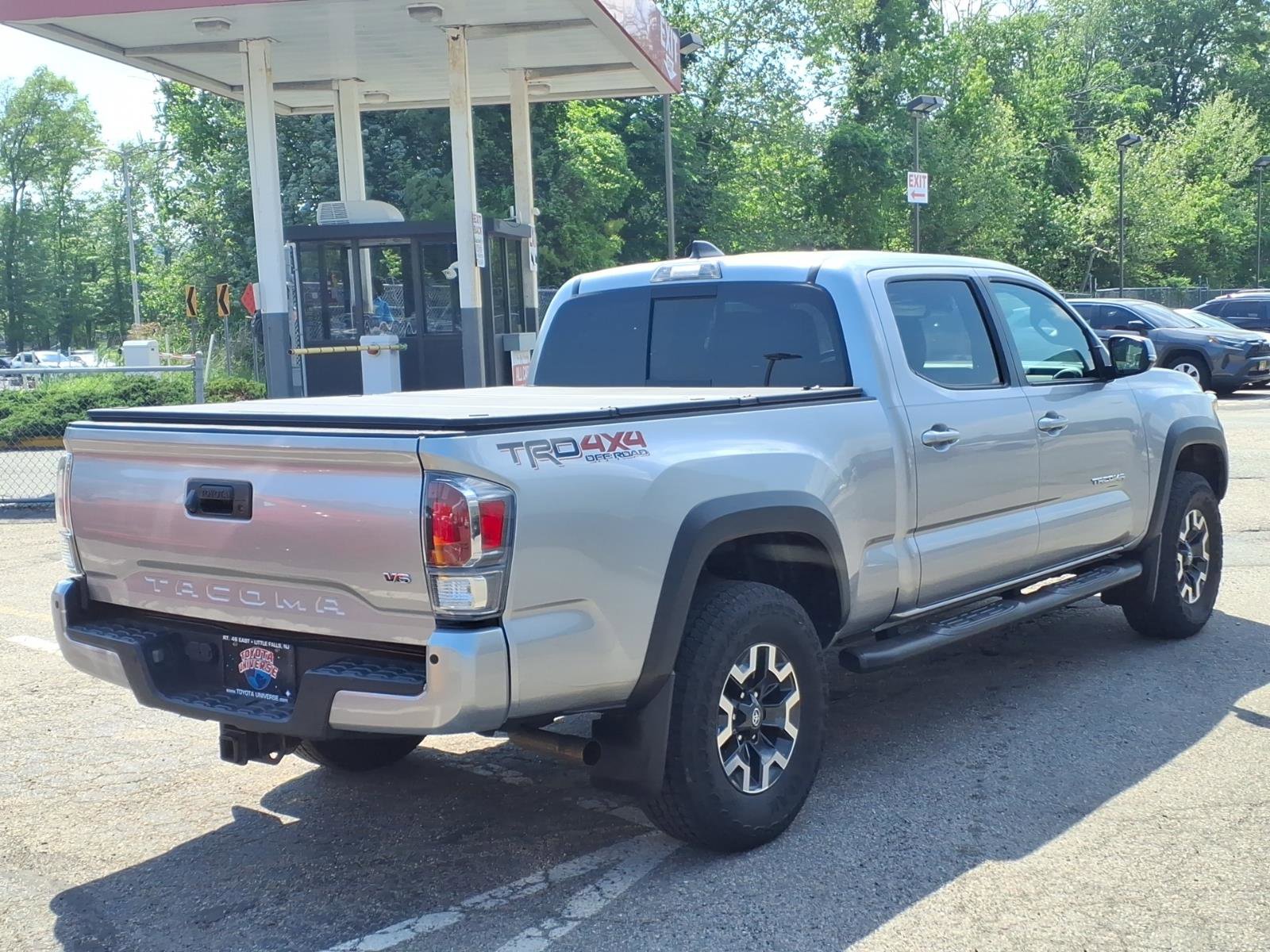 Certified 2023 Toyota Tacoma TRD Off-Road w/ TRD Premium Off Road Package AWD/4WD image 6