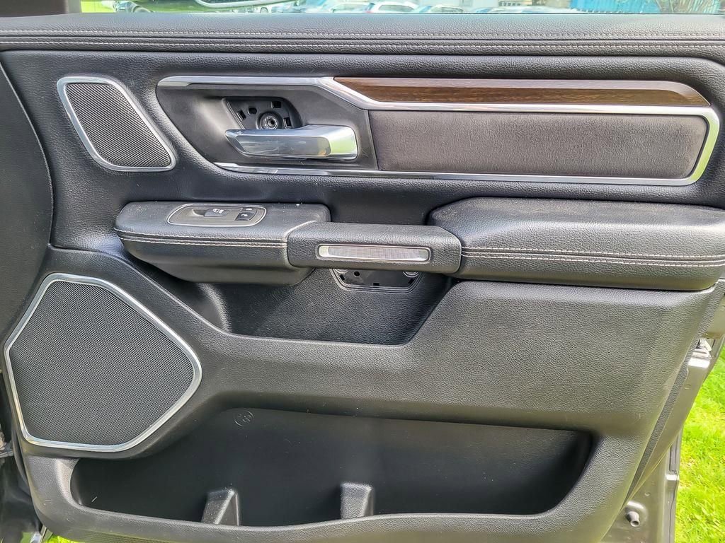 Used 2022 RAM 1500 Laramie AWD/4WD image 21