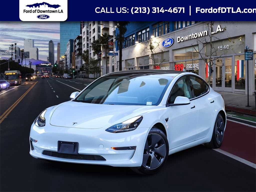 Used 2021 Tesla Model 3 Standard Range Plus image 1
