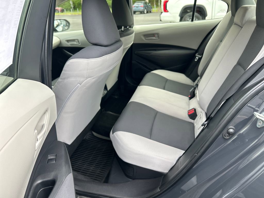 Used 2024 Toyota Corolla LE AWD/4WD image 28