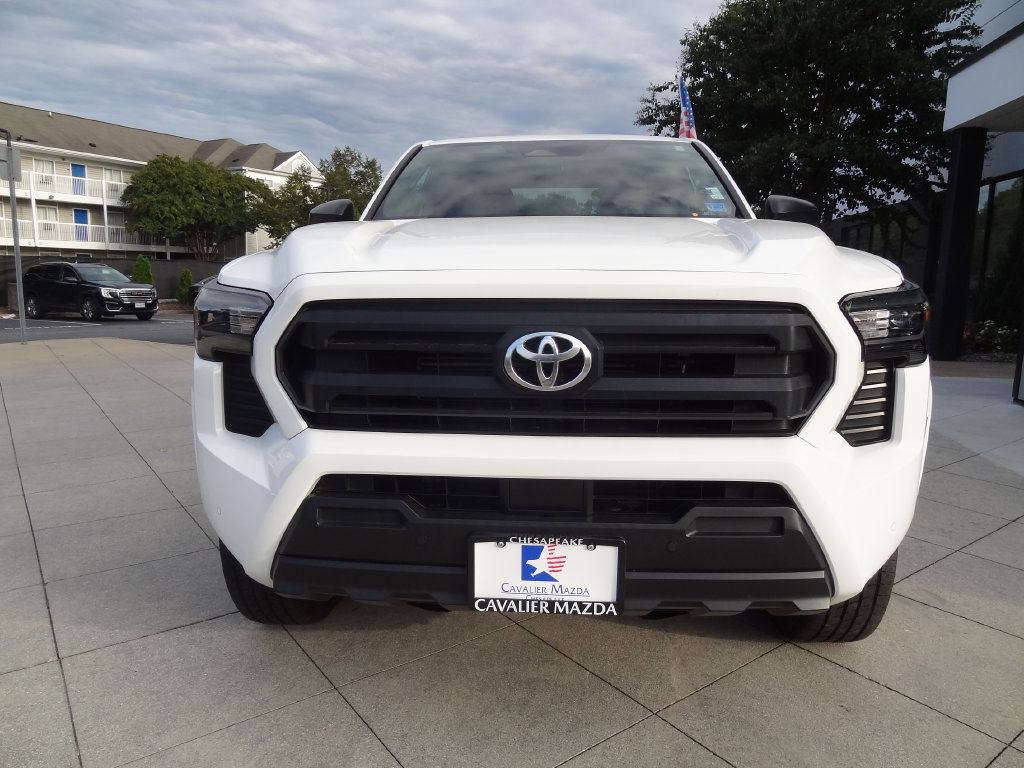 Used 2024 Toyota Tacoma SR w/ SR Upgrade Package AWD/4WD image 8