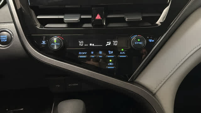 Used 2024 Toyota Camry LE w/ Convenience Package FWD image 21