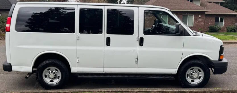 Used 2014 Chevrolet Express 2500 LS RWD image 6
