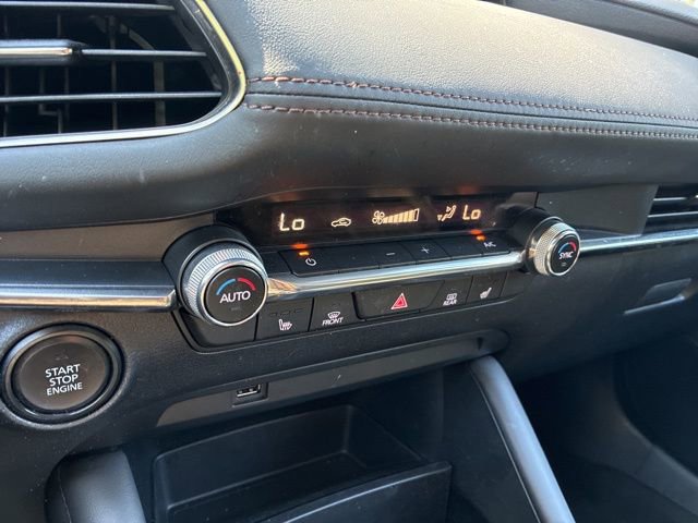 Used 2019 MAZDA MAZDA3 Sedan w/ Preferred Package FWD image 31