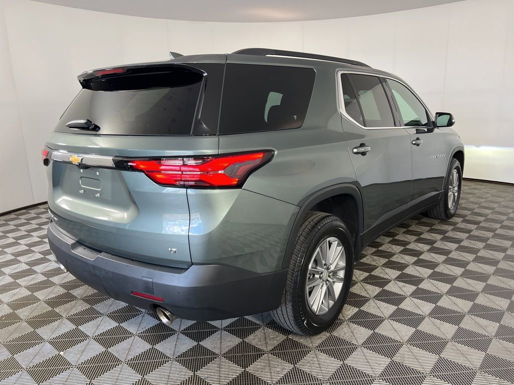 Used 2023 Chevrolet Traverse LT w/ Rear Camera Mirror Package AWD/4WD image 22