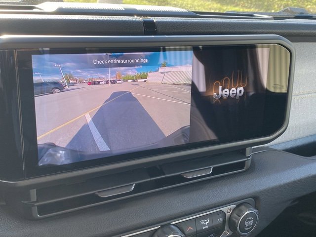 New 2026 Jeep Gladiator Sport image 3