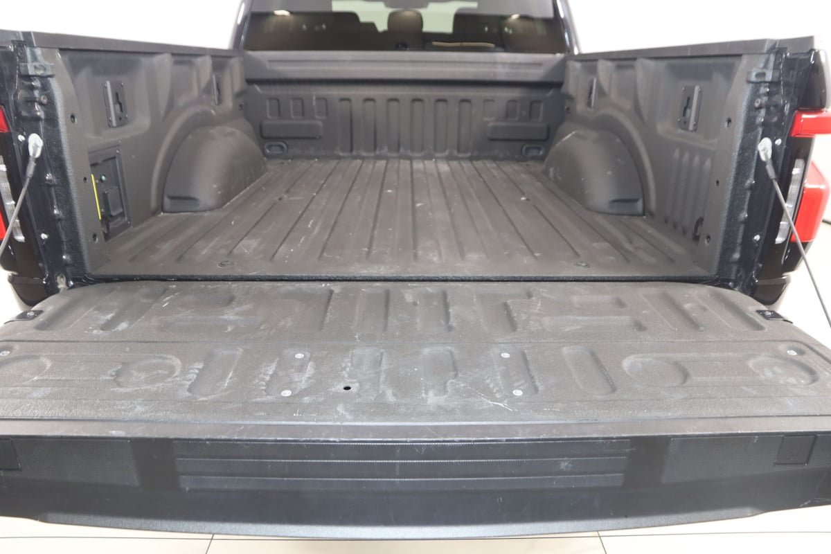 Used 2023 Ford F150 Lightning XLT AWD/4WD image 46