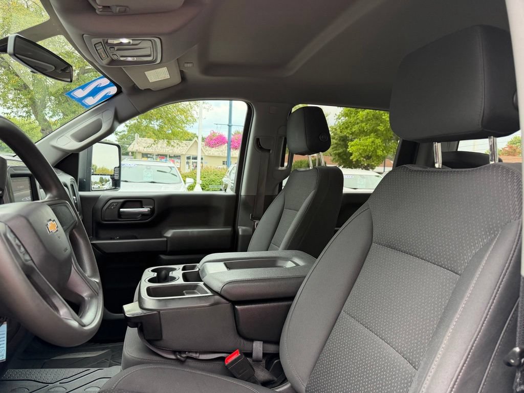 Certified 2022 Chevrolet Silverado 2500 Custom w/ Custom Convenience Package AWD/4WD image 13