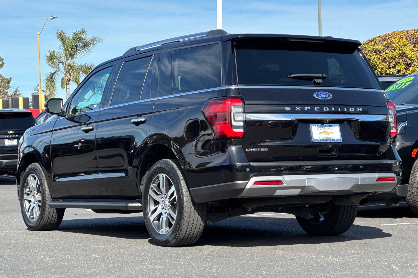 Used 2024 Ford Expedition Limited image 7
