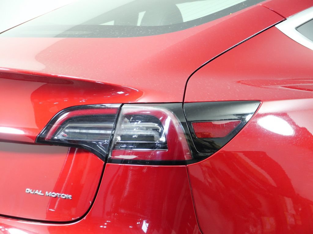 Used 2018 Tesla Model 3 Long Range AWD/4WD image 11