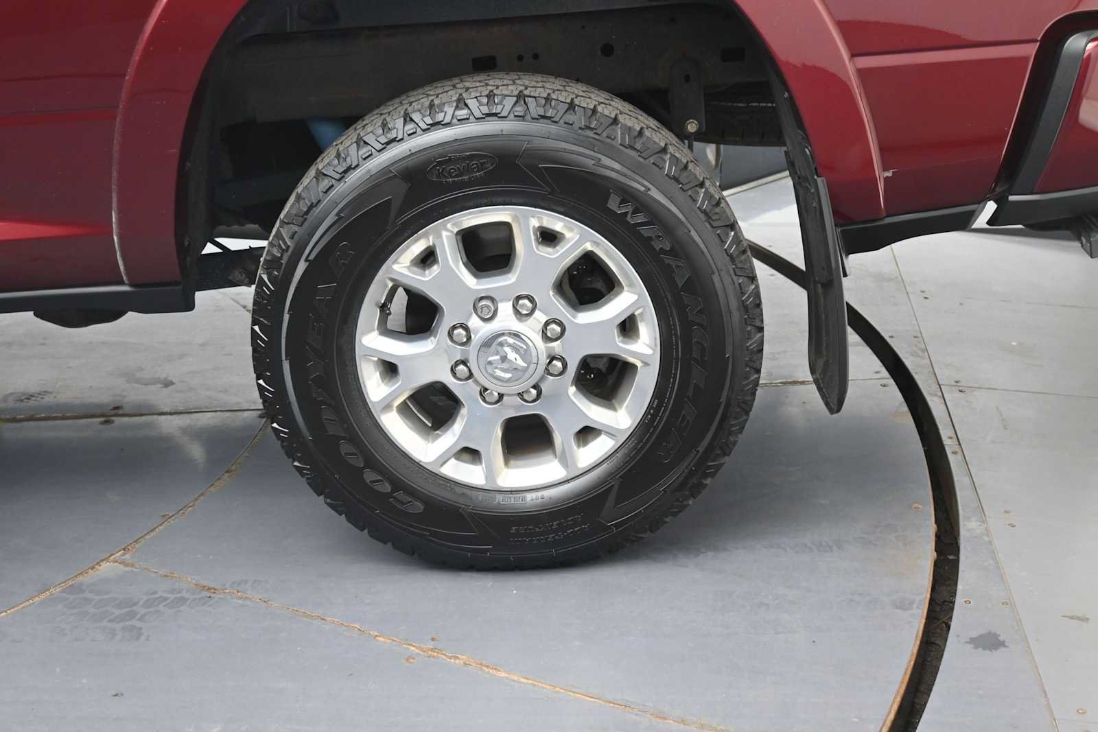 Used 2020 RAM 2500 Laramie AWD/4WD image 5