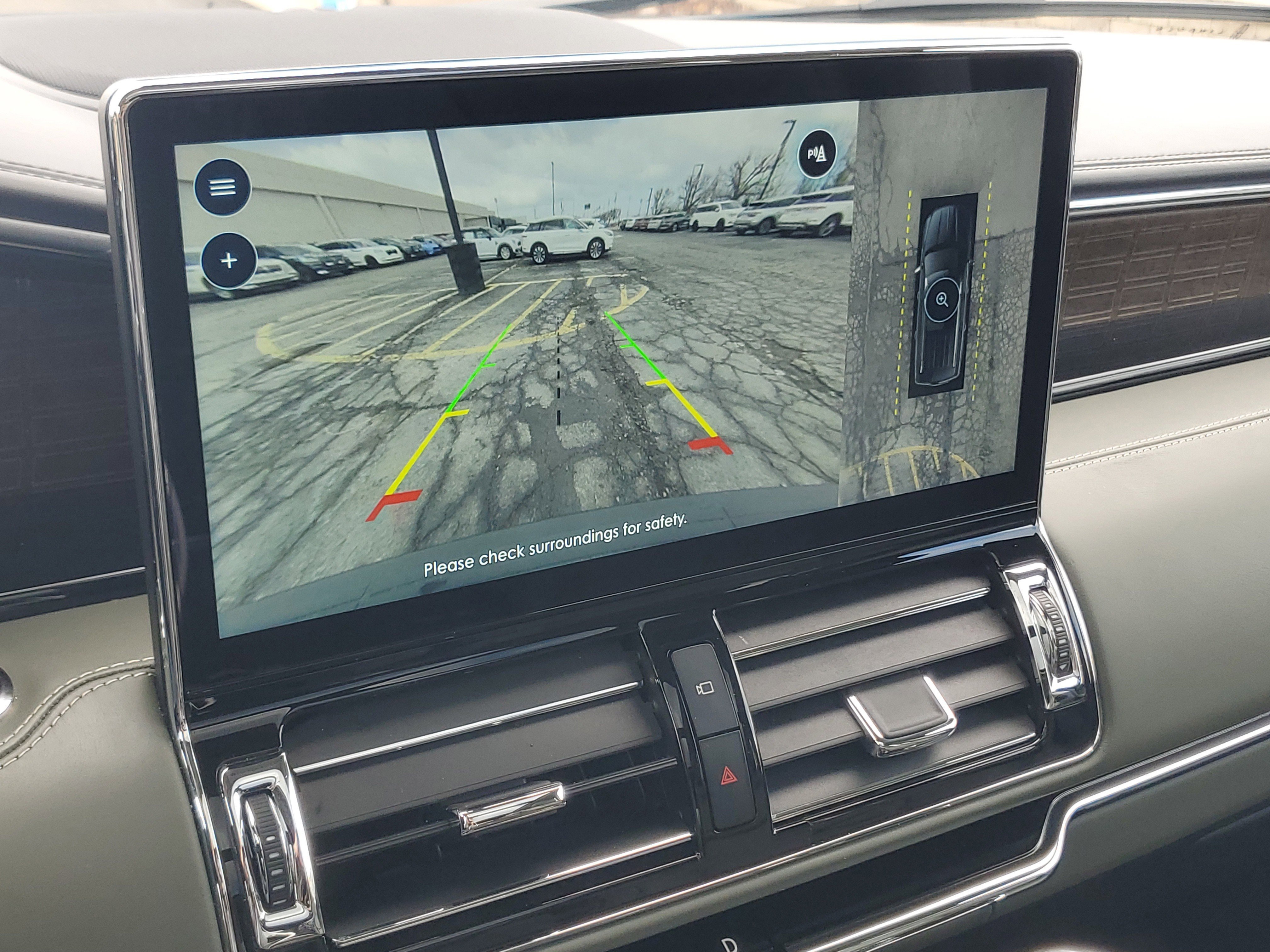 Certified 2024 Lincoln Navigator Black Label AWD/4WD image 15