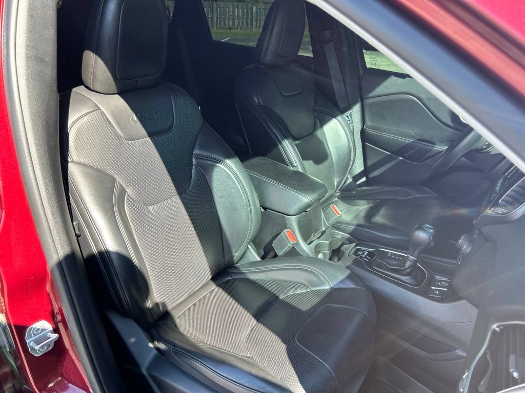 Used 2019 Jeep Cherokee Limited FWD image 52