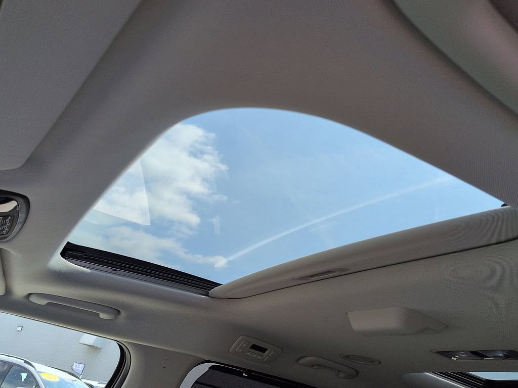 Used 2026 Kia Carnival SX image 10