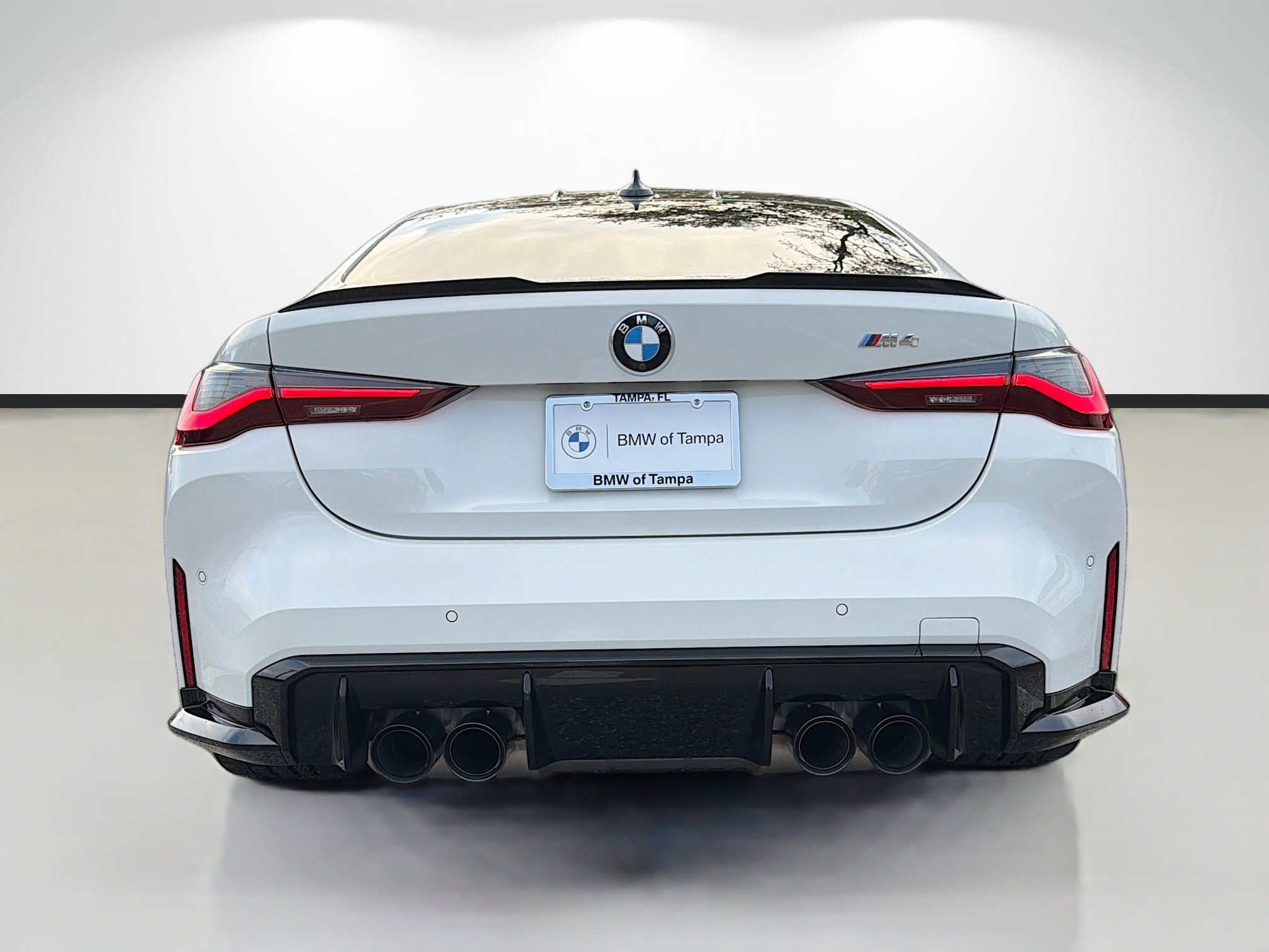 Used 2022 BMW M4 Executive w/ Executive Package image 4