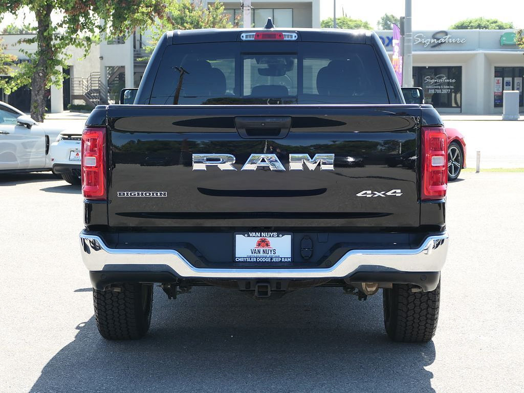 Used 2025 RAM 1500 Big Horn AWD/4WD image 5