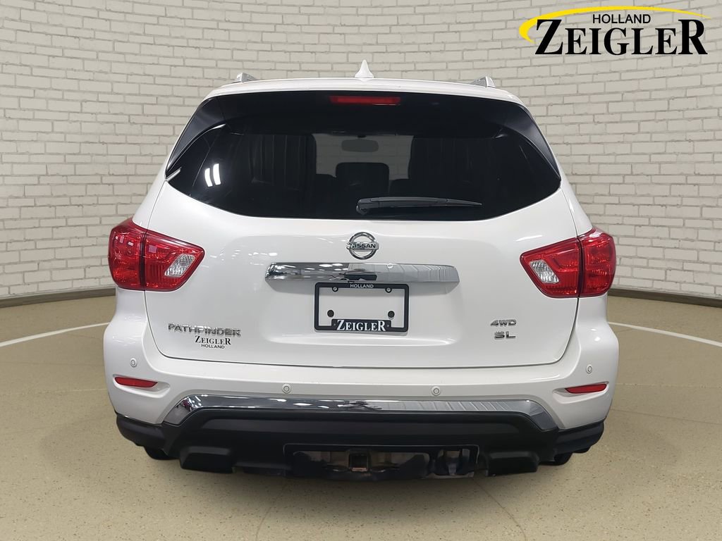Used 2019 Nissan Pathfinder SL image 6