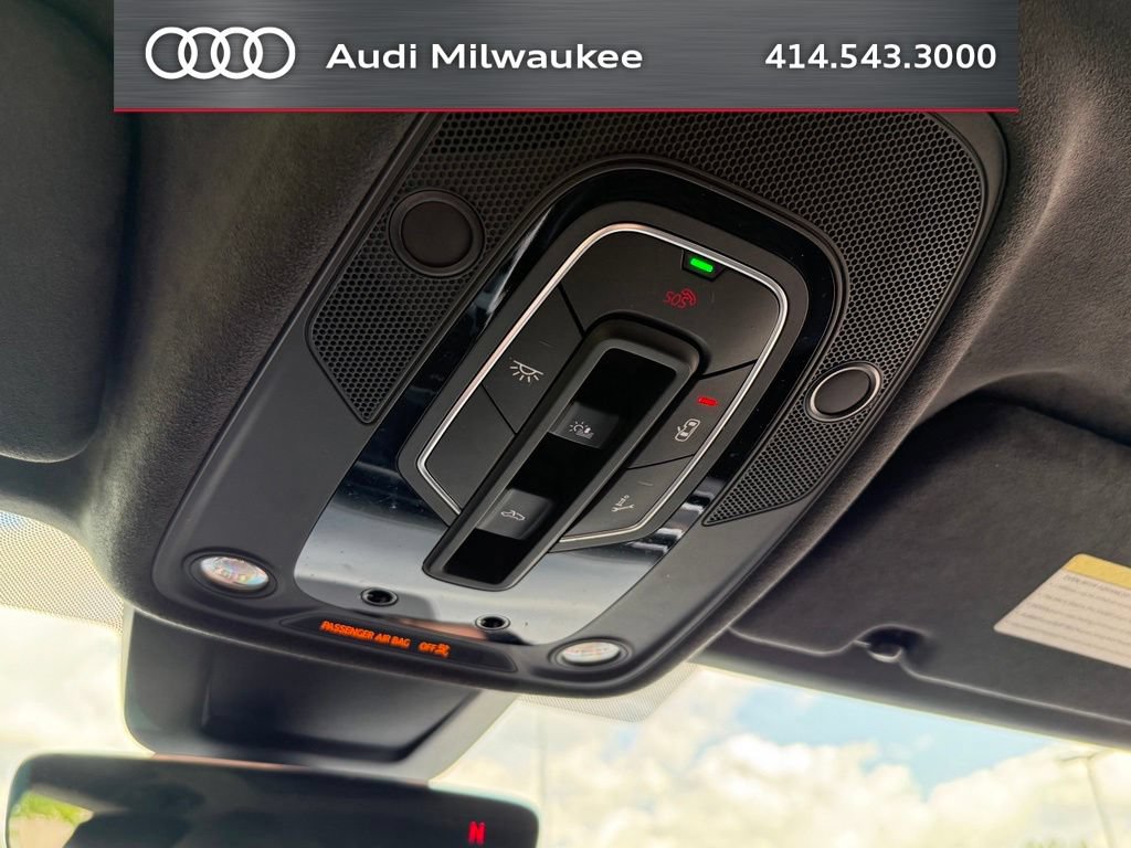 Used 2024 Audi SQ8 Prestige AWD/4WD image 33