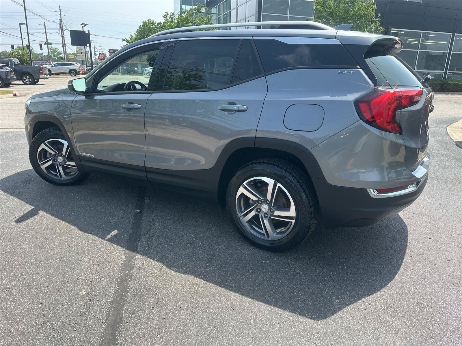 Used 2020 GMC Terrain SLT FWD video 2
