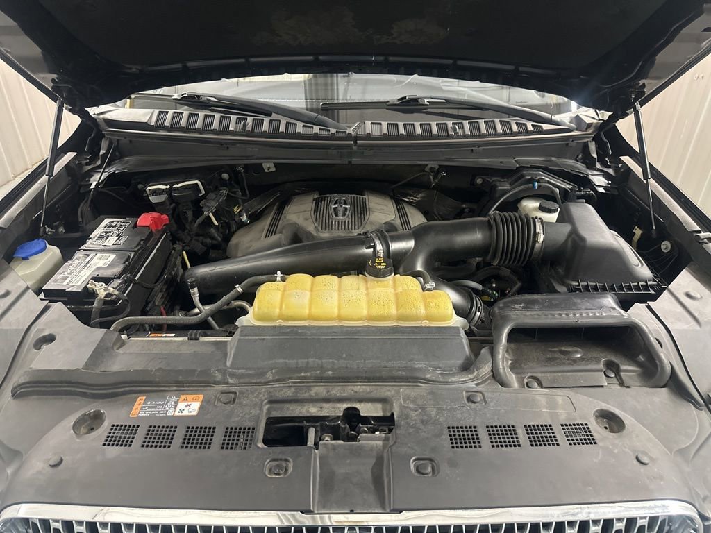 Used 2020 Lincoln Navigator Black Label w/ Cargo Convenience Package image 40