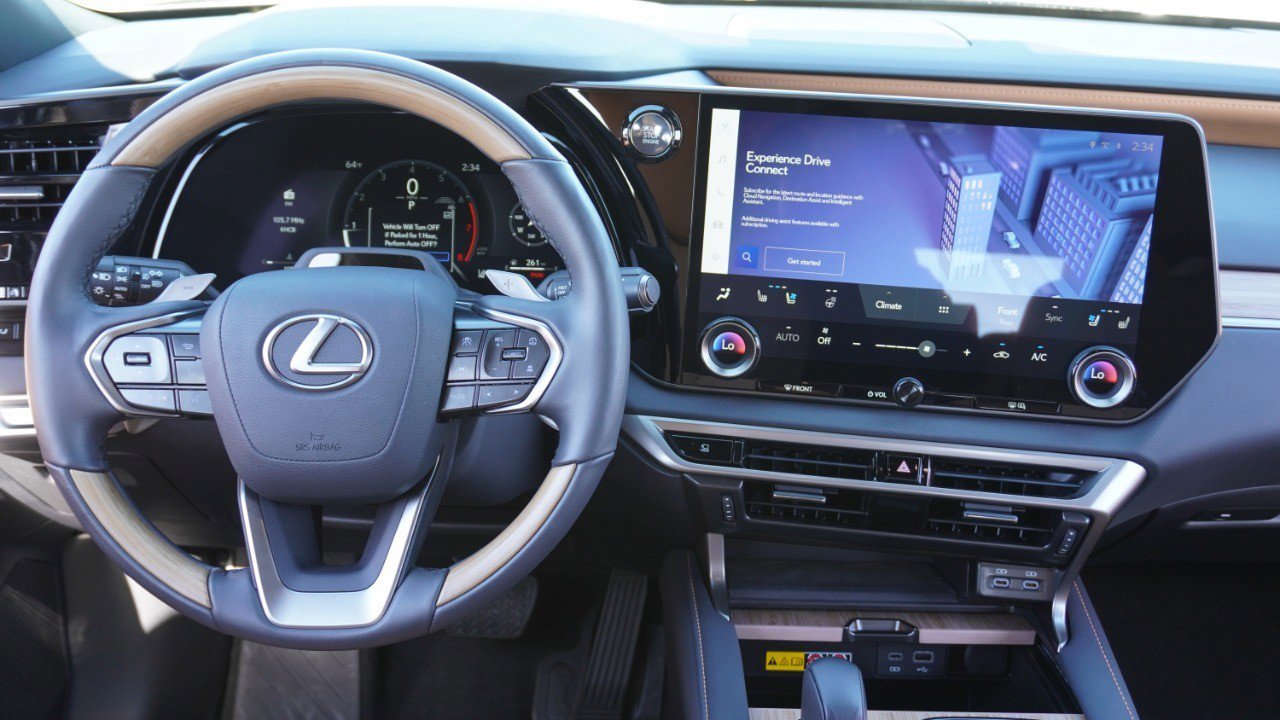 Used 2025 Lexus RX 350 Premium w/ Convenience Package image 28