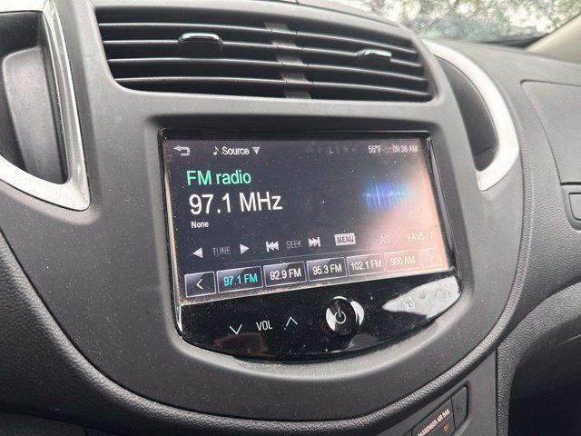 Used 2016 Chevrolet Trax LS AWD/4WD image 10