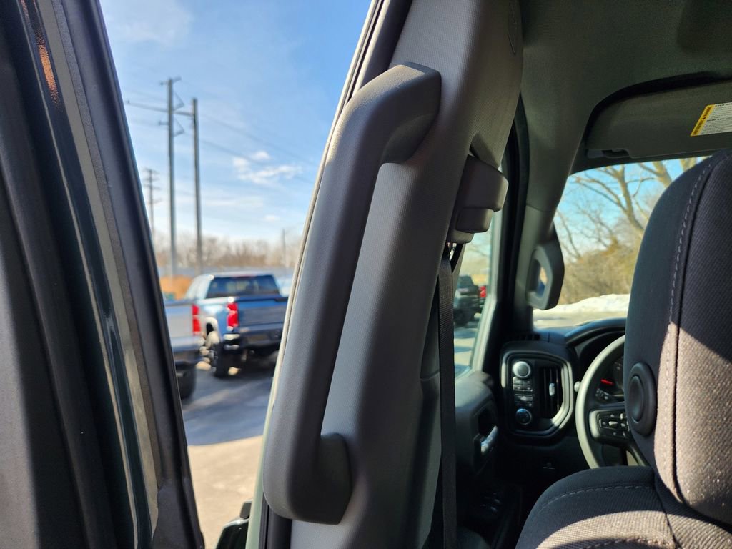 New 2025 Chevrolet Silverado 1500 Custom Trail Boss w/ Turbomax Blackout Package image 18