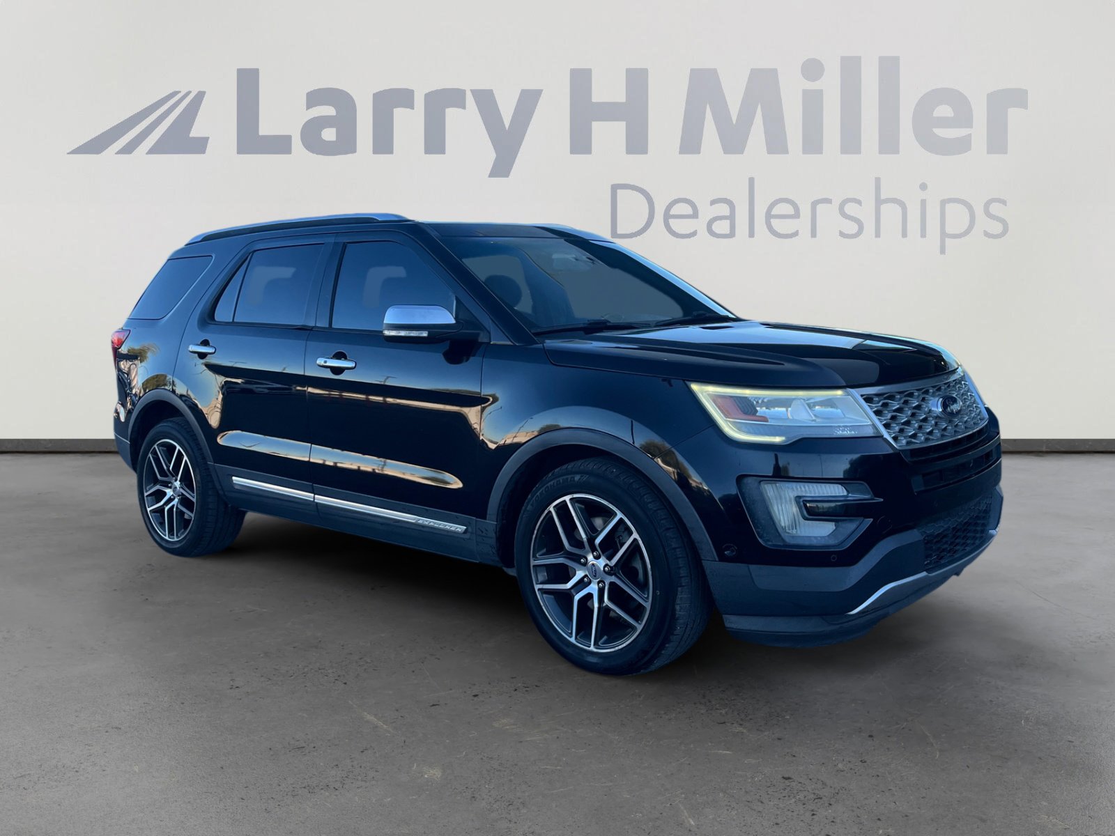 Used 2016 Ford Explorer Platinum image 7