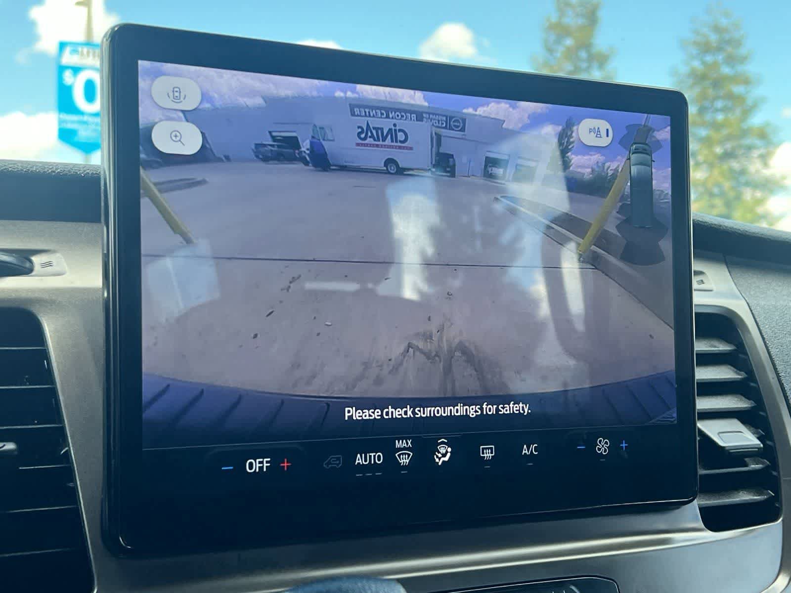 Used 2022 Ford Transit 350 XLT RWD image 22