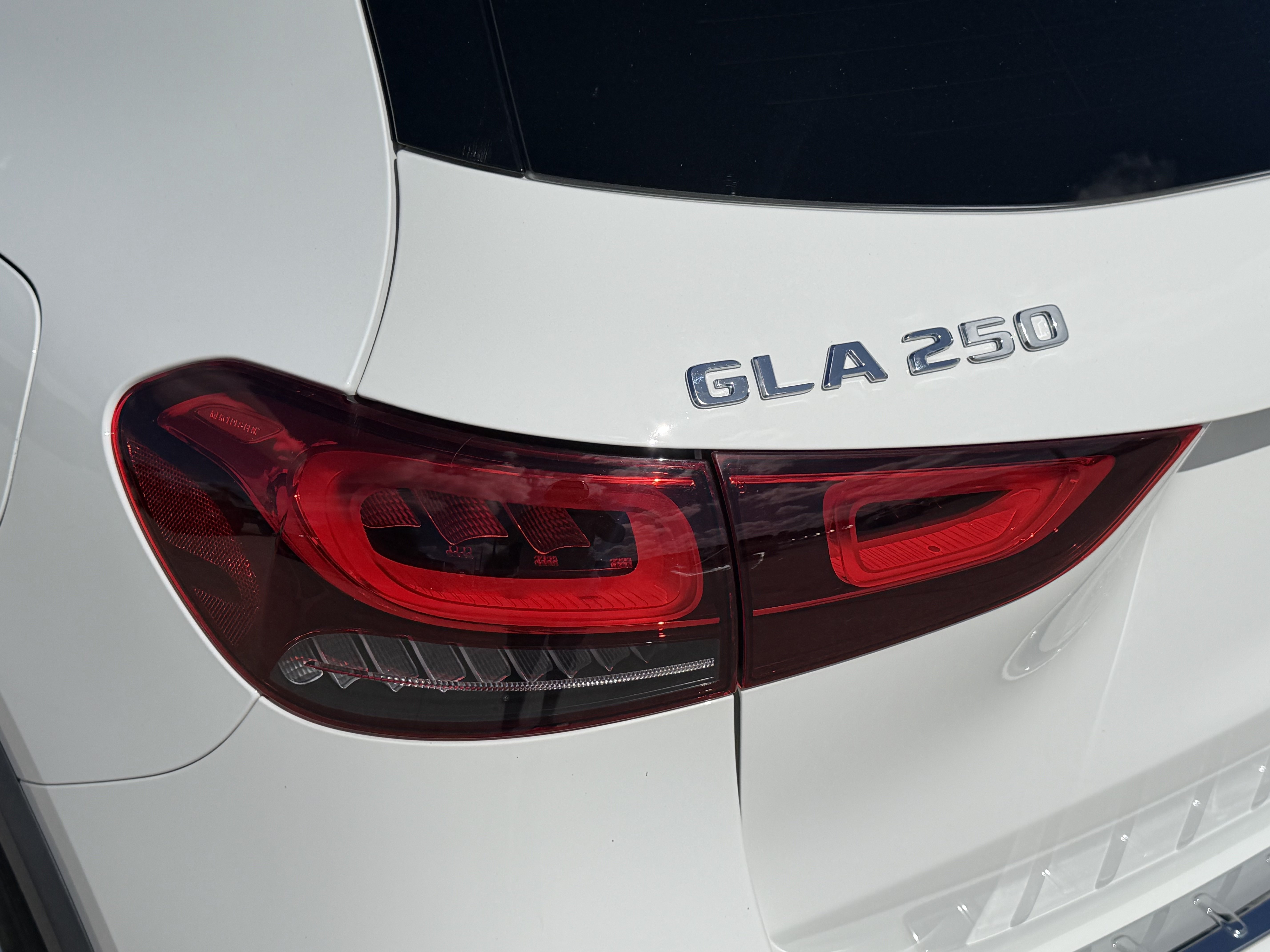Used 2023 Mercedes-Benz GLA 250 image 10
