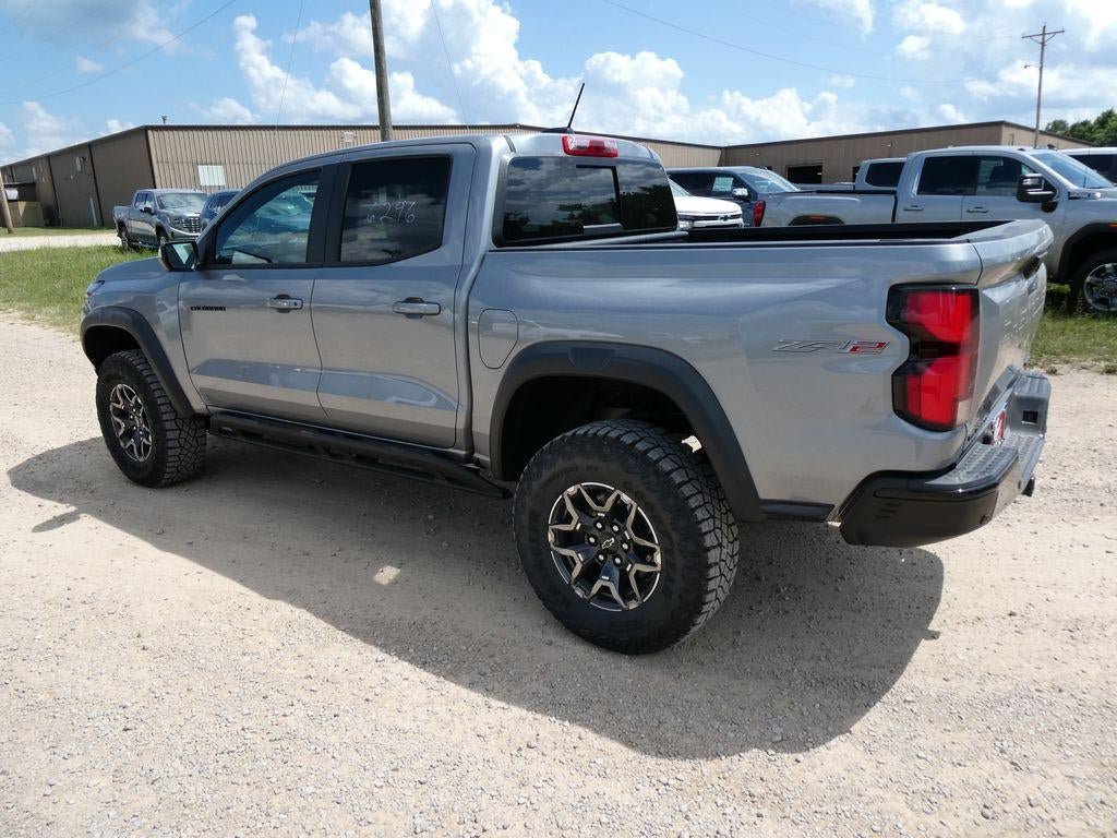 New 2026 Chevrolet Colorado ZR2 w/ Technology Package AWD/4WD image 7