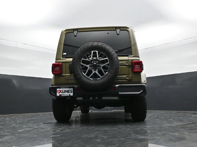 New 2026 Jeep Wrangler Unlimited Sahara AWD/4WD image 61