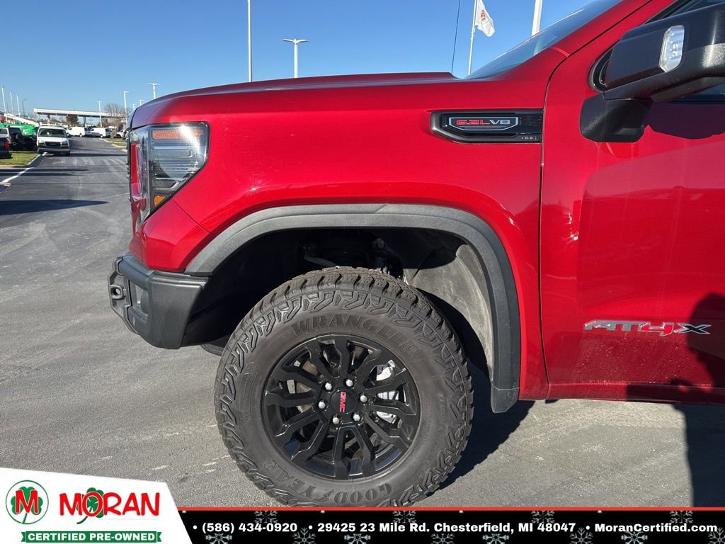Used 2023 GMC Sierra 1500 AT4X image 9