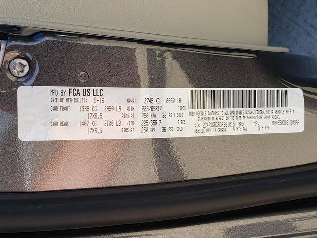 Used 2016 Dodge Grand Caravan SE image 25