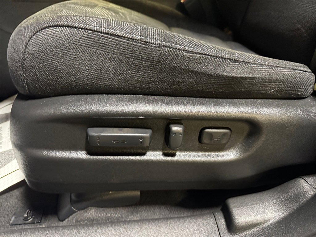 Used 2022 Honda Pilot Sport image 13