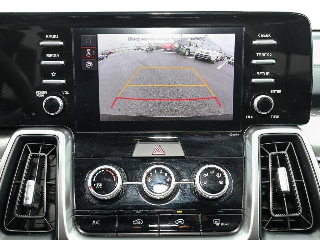 Used 2023 Kia Sorento LX image 17