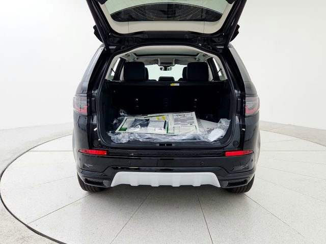 Certified 2025 Land Rover Discovery Sport S image 19