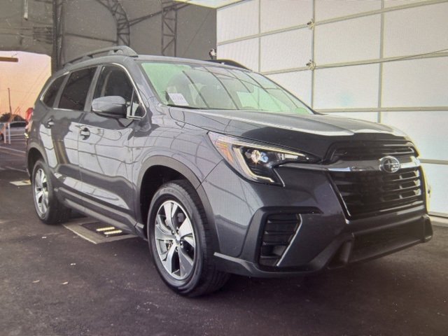 Certified 2024 Subaru Ascent Premium w/ Convenience Package image 3