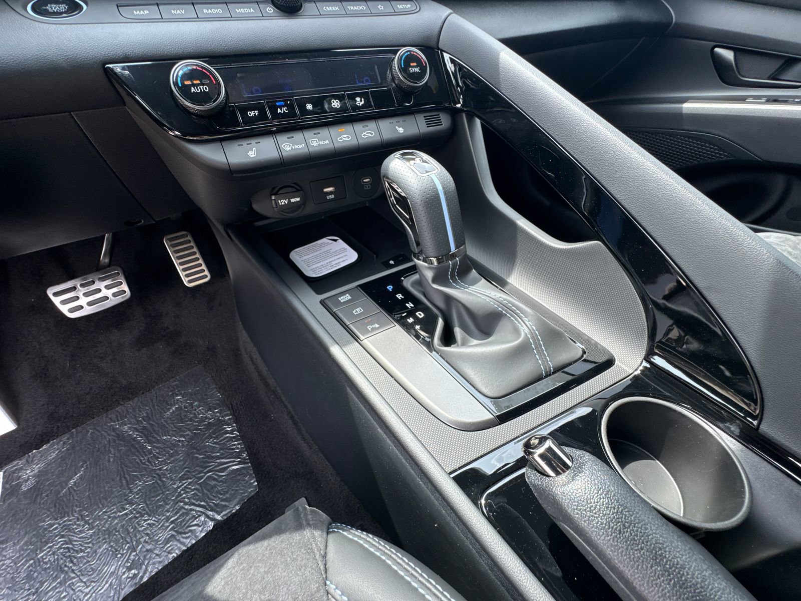 New 2026 Hyundai Elantra N FWD image 31