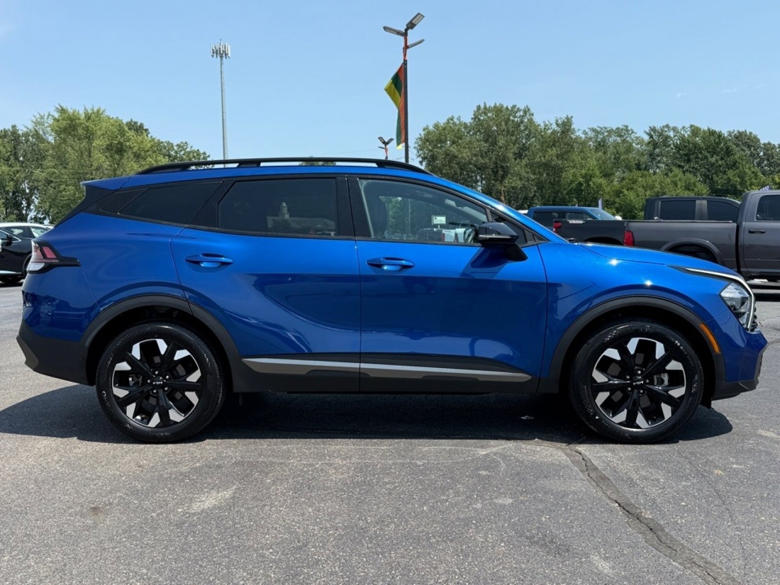 Used 2023 Kia Sportage X-Line w/ X-Line Premium Package image 9