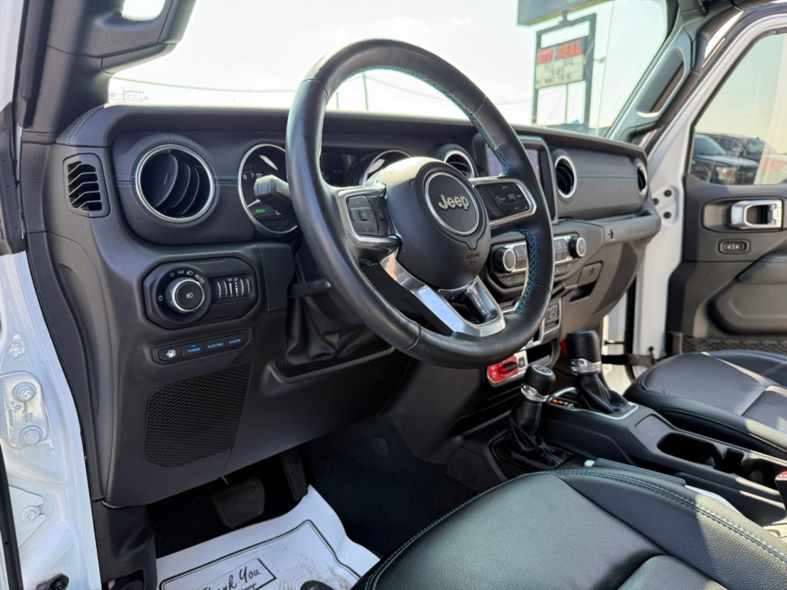 Used 2022 Jeep Wrangler Unlimited Rubicon 4xe w/ Cold Weather Group image 13