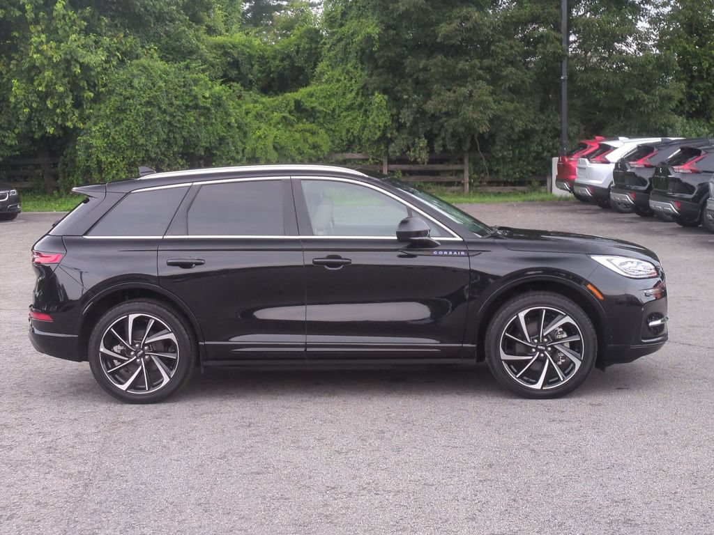 Used 2024 Lincoln Corsair Grand Touring AWD/4WD image 4